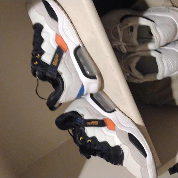 Jordan trainer sz 8 - Picture 2 of 2